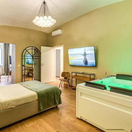 Appartamento Downtown Srl - Croce Di Malta Royale La Spezia Esterno foto